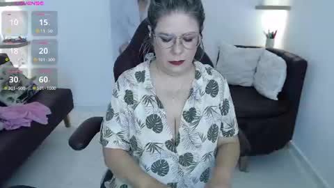 Snapshot of wet_liss chatting on 07-08-26, 11:37 Diva online show from 07-08-26, 11:37