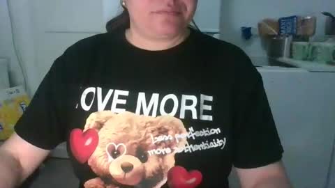 wet_pants2022 online show from 11-01-25, 10:45