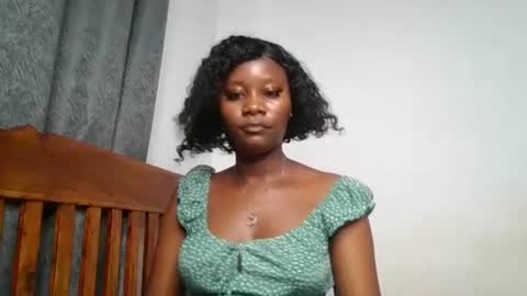 Snapshot of wet_pussieyy chatting on 06-15-26, 05:31 wet_pussieyy online show from 06-15-26, 05:31