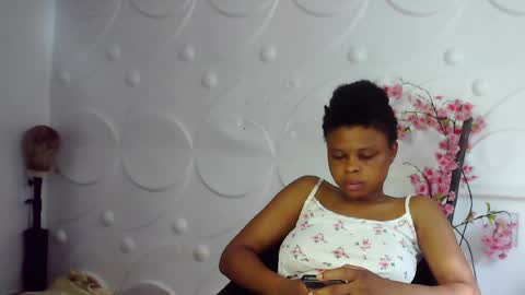 Snapshot of wetboob chatting on 06-01-26, 08:16 wetboob online show from 06-01-26, 08:16