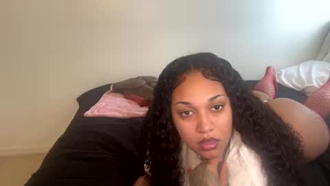 SheSquirts online show from 10-06-25, 04:04