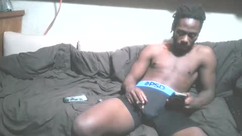 Snapshot of wetdreamsz101 chatting on 11-29-25, 04:48 wetdreamz101 online show from 11-29-25, 04:48