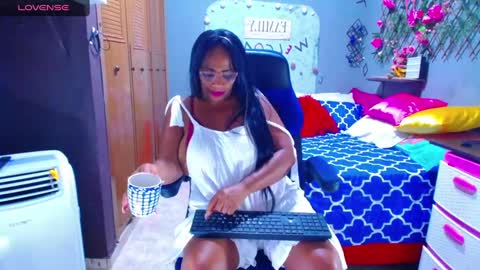 Snapshot of wethotass chatting on 12-07-24, 05:59 gina online show from 12-07-24, 05:59