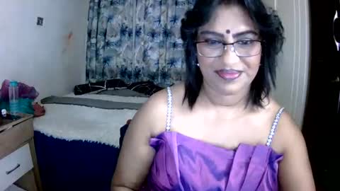 Snapshot of wetindian1971 chatting on 07-23-26, 05:27 kavita online show from 07-23-26, 05:27