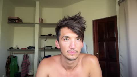 Snapshot of wetzone chatting on 03-04-25, 09:54 Alex online show from 03-04-25, 09:54