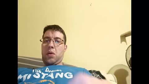 Snapshot of whatwouldyouliketosee chatting on 01-25-25, 01:21 stoffy online show from 01-25-25, 01:21