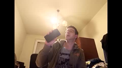 Snapshot of whatwouldyouliketosee chatting on 02-14-25, 11:42 stoffy online show from 02-14-25, 11:42