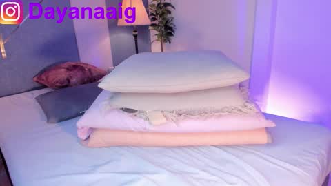 Sara  online show from 02-11-26, 12:26