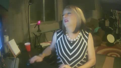 Snapshot of whisperlace chatting on 12-04-24, 02:31 Whisper online show from 12-04-24, 02:31