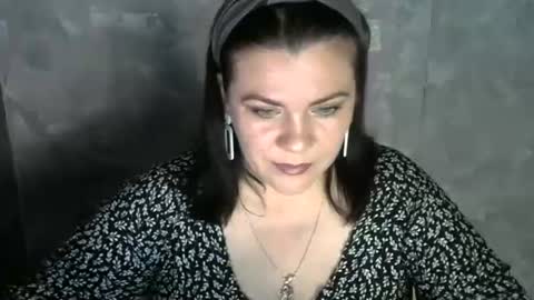 white__queen_ online show from 06-23-26, 06:55