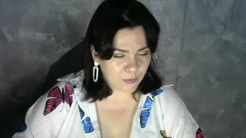 white__queen_ online show from 07-13-26, 07:00