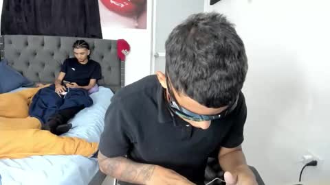 white online show from 04-30-26, 05:58