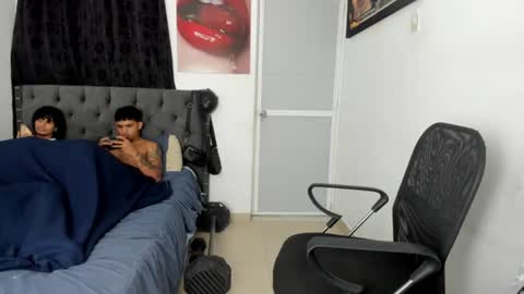 white online show from 06-14-26, 06:04