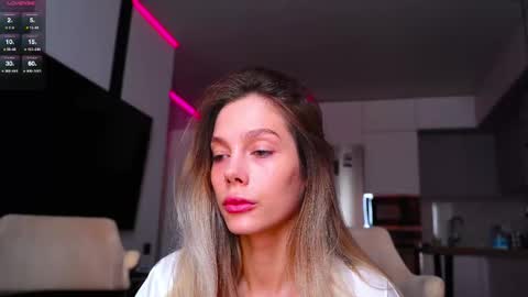 Kate  online show from 11-25-25, 07:52