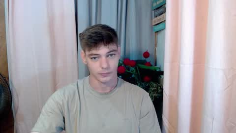 Snapshot of whiteboyinasia chatting on 03-09-26, 10:08 Christian online show from 03-09-26, 10:08