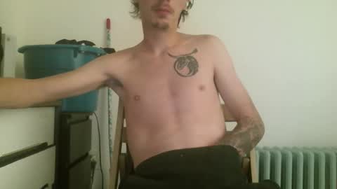 whiteboyslim21 online show from 12-01-25, 07:57