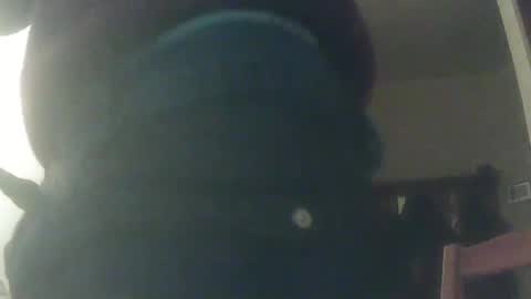 Snapshot of whiteduke81 chatting on 12-17-24, 06:20 Whiteduke online show from 12-17-24, 06:20