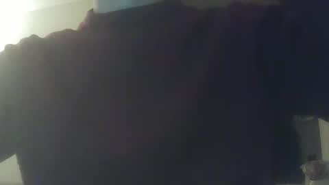 Snapshot of whiteduke81 chatting on 01-17-25, 06:33 Whiteduke online show from 01-17-25, 06:33