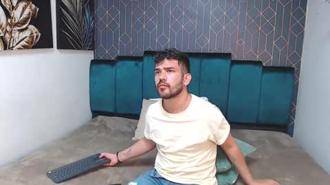 Dylan white online show from 02-12-25, 05:58