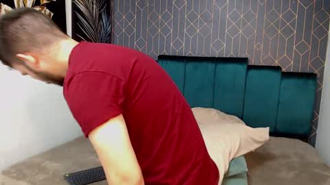 Dylan white online show from 02-14-25, 06:51