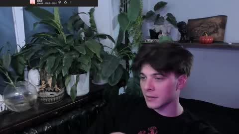 Gus online show from 10-28-25, 11:07