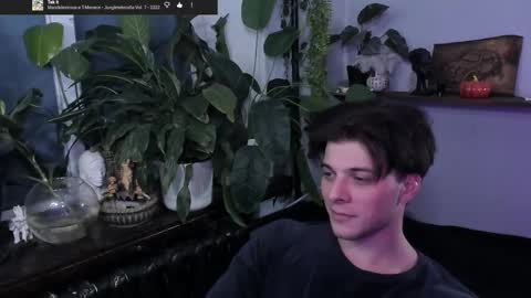 Gus online show from 11-12-25, 09:25