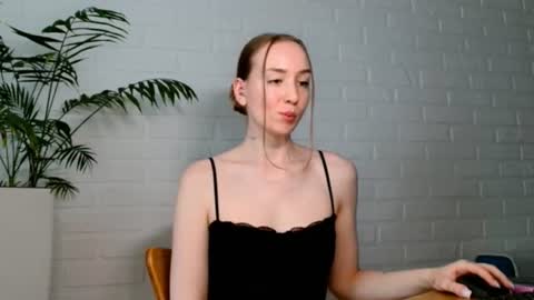 Snapshot of whiteprincessluna chatting on 06-18-26, 02:32 You wont find me here on Saturdays and Sundays online show from 06-18-26, 02:32