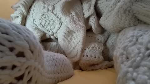 Snapshot of whitesweater chatting on 02-02-26, 06:23 whitesweater online show from 02-02-26, 06:23