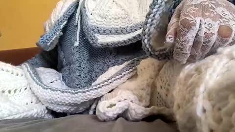 Snapshot of whitesweater chatting on 03-17-26, 07:12 whitesweater online show from 03-17-26, 07:12