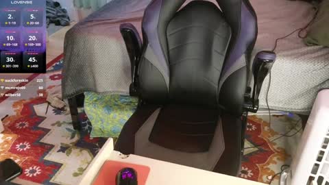 Snapshot of whitewolf2727 chatting on 01-13-25, 11:06 WhiteWolf online show from 01-13-25, 11:06