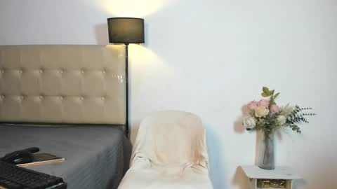 Snapshot of whitneytop69 chatting on 07-10-26, 06:43 Arra Brown online show from 07-10-26, 06:43