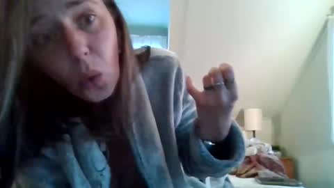 Snapshot of who_is_miss_dior chatting on 11-06-25, 09:26 Miss Dior online show from 11-06-25, 09:26