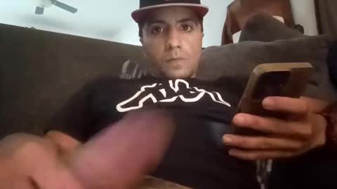 Snapshot of whyyuhcare7022 chatting on 11-19-25, 12:32 whyyuhcare7022 online show from 11-19-25, 12:32