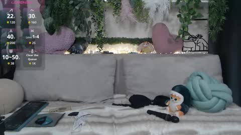 wiagra online show from 12-19-25, 09:05