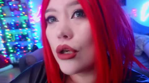 Snapshot of wickedxqueen chatting on 12-15-24, 10:26 Laura online show from 12-15-24, 10:26