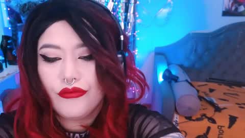 Snapshot of wickedxqueen chatting on 02-25-25, 09:46 Laura online show from 02-25-25, 09:46