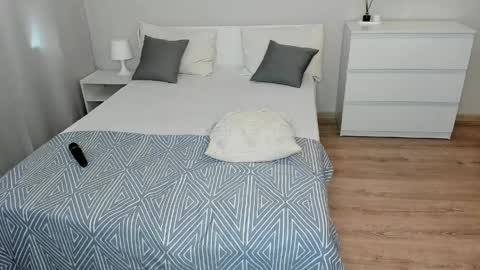 Eva online show from 03-31-26, 10:59