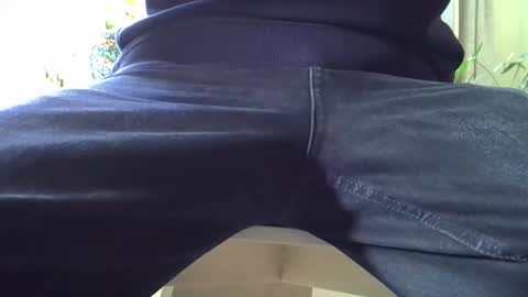 Snapshot of wifewatcher123 chatting on 11-18-25, 10:31 wifewatcher123 online show from 11-18-25, 10:31