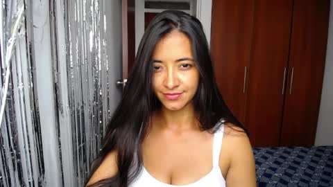 Ilauren online show from 05-14-26, 12:12