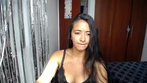 Ilauren online show from 05-20-26, 07:20