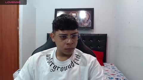 Snapshot of wiilliam_20 chatting on 02-13-25, 12:21 wiilliam online show from 02-13-25, 12:21