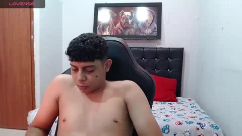 Snapshot of wiilliam_20 chatting on 02-13-25, 04:07 wiilliam online show from 02-13-25, 04:07