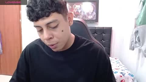 Snapshot of wiilliam_20 chatting on 02-19-25, 12:55 wiilliam online show from 02-19-25, 12:55