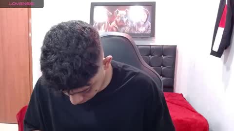 Snapshot of wiilliam_20 chatting on 02-24-25, 11:54 wiilliam online show from 02-24-25, 11:54