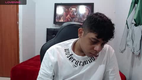 Snapshot of wiilliam_20 chatting on 03-05-25, 01:06 wiilliam online show from 03-05-25, 01:06