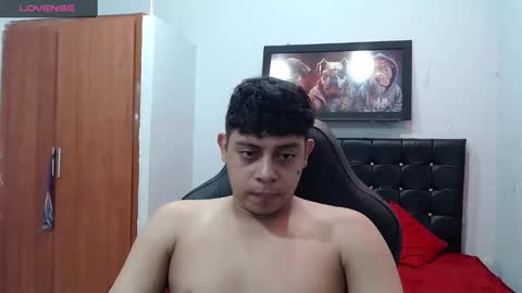 Snapshot of wiilliam_20 chatting on 03-08-25, 03:35 wiilliam online show from 03-08-25, 03:35