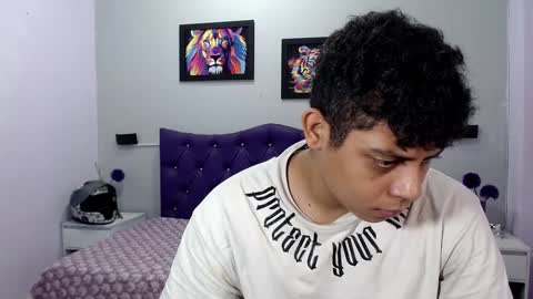 Snapshot of wiilliam_20 chatting on 09-26-25, 02:10 wiilliam online show from 09-26-25, 02:10