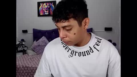 Snapshot of wiilliam_20 chatting on 11-16-25, 01:06 wiilliam online show from 11-16-25, 01:06