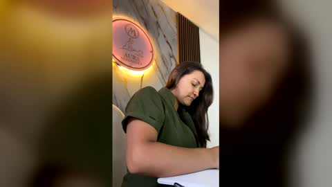 wild_aura online show from 03-28-26, 06:18