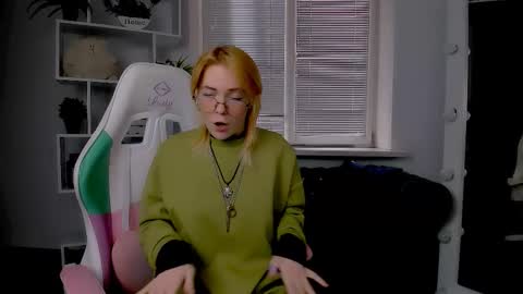 wild_berry_soul online show from 10-20-25, 06:03